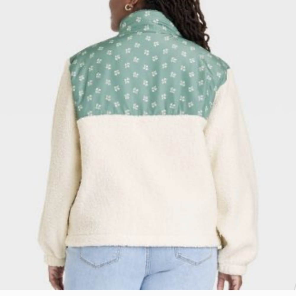 Universal Thread  Faux Shearling Colorblock Quarter-Zip Sweatshirt - Picture 5 of 5